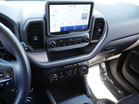 Used 2022 Ford Bronco Sport AWD/4WD image 32