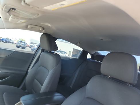 Used 2020 Chevrolet Malibu LT FWD image 19