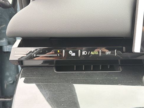 New 2026 BMW 530i w/ Convenience Package image 13