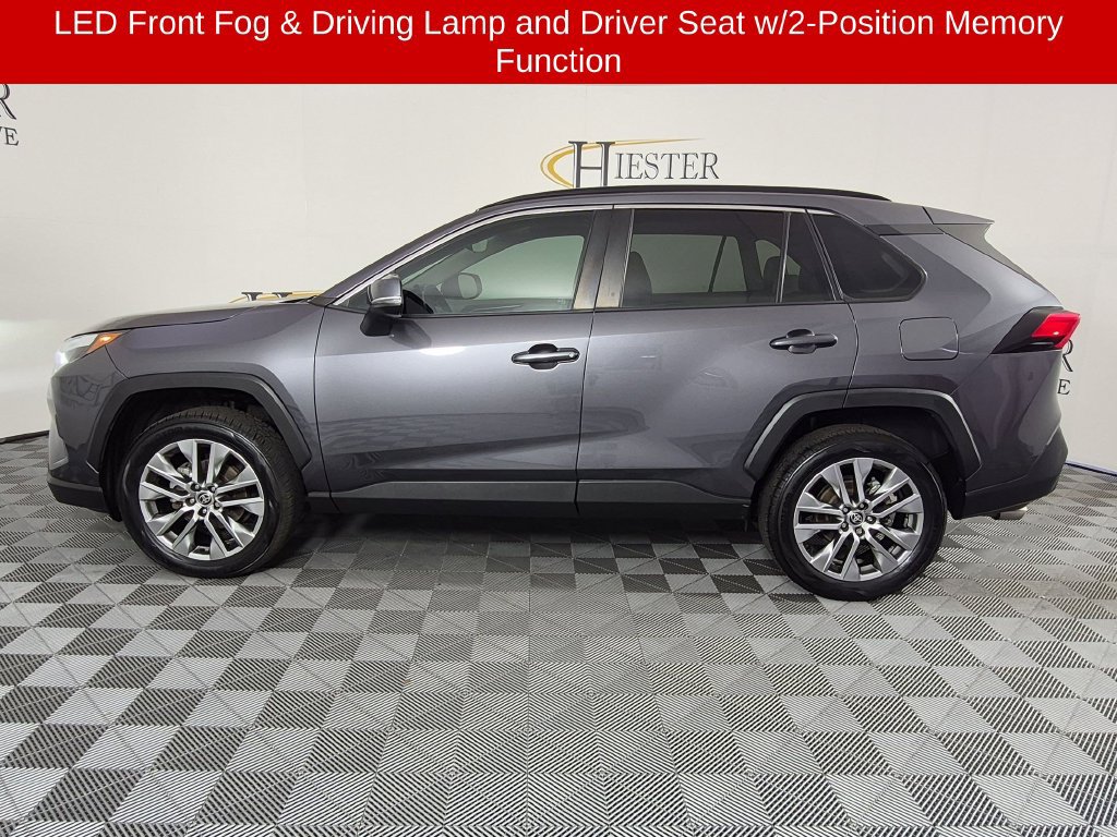Used 2022 Toyota RAV4 XLE Premium FWD image 8