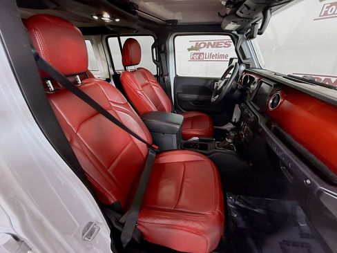Used 2022 Jeep Wrangler Unlimited Rubicon w/ Safety Group AWD/4WD image 31