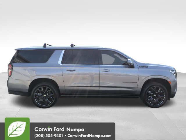 Used 2021 Chevrolet Suburban High Country AWD/4WD image 2