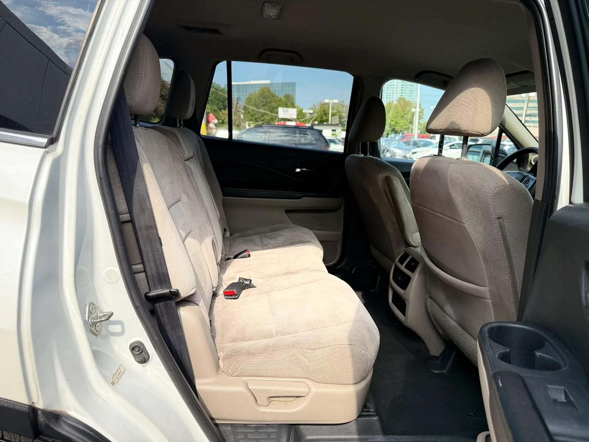 Used 2016 Honda Pilot LX image 28