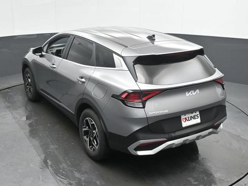 Used 2025 Kia Sportage LX image 40