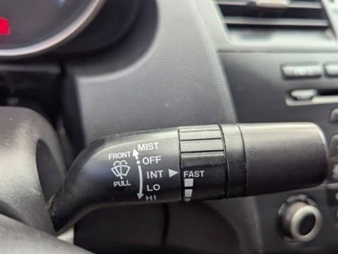 Used 2012 MAZDA MAZDA3 i Touring image 33