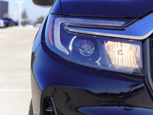 Used 2023 Honda Ridgeline RTL image 2