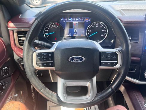 Used 2024 Ford Expedition Limited RWD image 10
