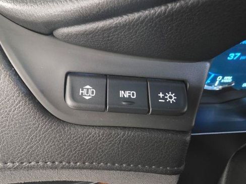 Used 2018 Cadillac Escalade ESV Luxury AWD/4WD image 14
