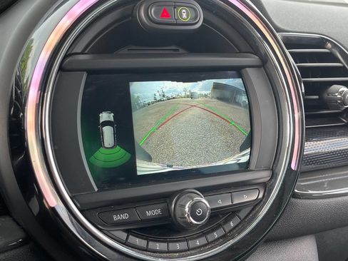 Used 2019 MINI Cooper Clubman S image 26