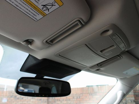 Used 2023 Nissan Armada SL w/ Captain's Chairs Package image 30