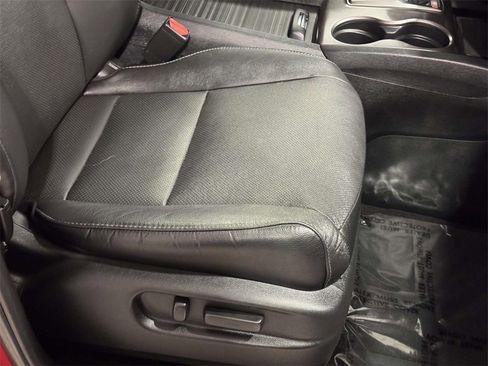 Used 2023 Honda Passport EX-L image 11