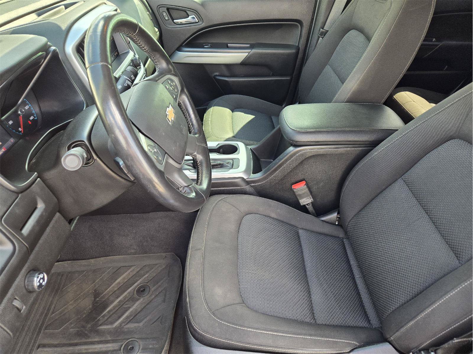 Used 2019 Chevrolet Colorado LT w/ LT Convenience Package RWD image 12