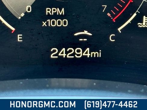 Used 2025 GMC Terrain Elevation image 32