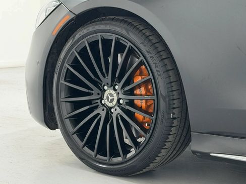 Used 2023 Mercedes-Benz S 580 4MATIC Sedan image 90