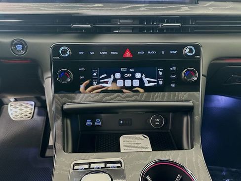 New 2026 Genesis GV80 3.5T e-SC image 14