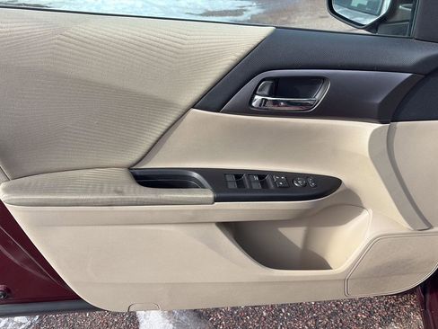 Used 2015 Honda Accord LX image 8
