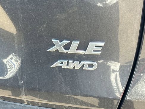 Used 2022 Toyota RAV4 XLE w/ Convenience Package image 21