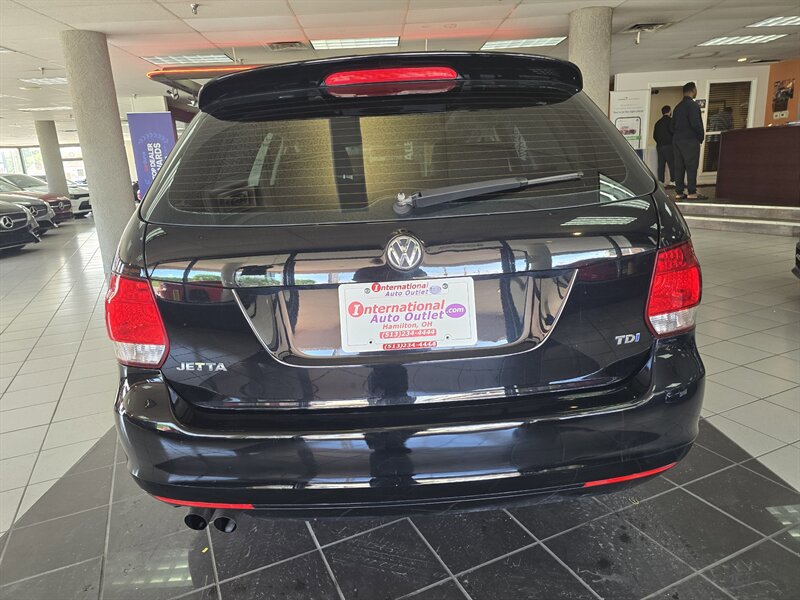Used 2013 Volkswagen Jetta TDI FWD image 5