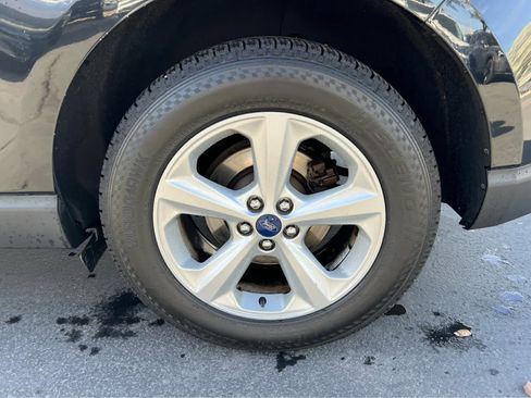 Used 2017 Ford Edge SE AWD/4WD image 14