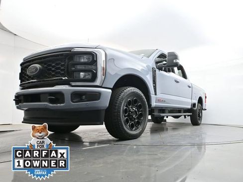 Used 2025 Ford F350 Lariat w/ Lariat Ultimate Package AWD/4WD image 32