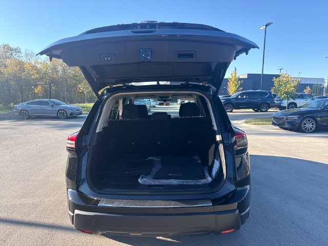 Certified 2026 Nissan Rogue SV w/ Cold Weather Package AWD/4WD image 10