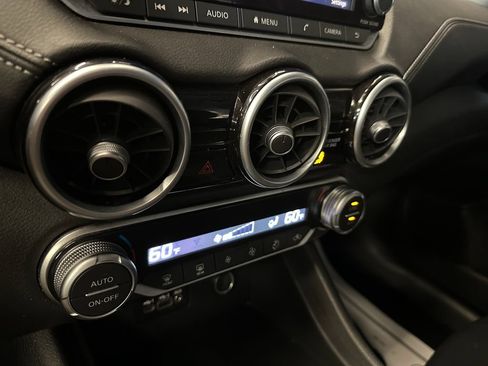 Used 2020 Nissan Sentra SV FWD image 13