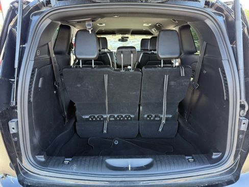 Used 2025 Chrysler Pacifica Select FWD image 32
