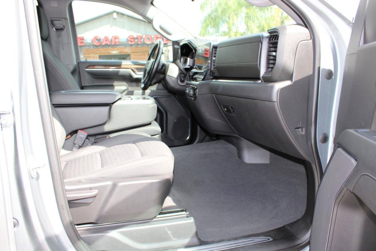 Used 2023 Chevrolet Silverado 1500 RST RWD image 9