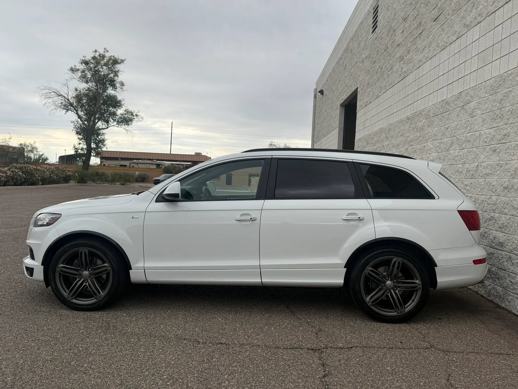 Used 2014 Audi Q7 TDI Premium Plus w/ Premium Plus Package AWD/4WD image 5