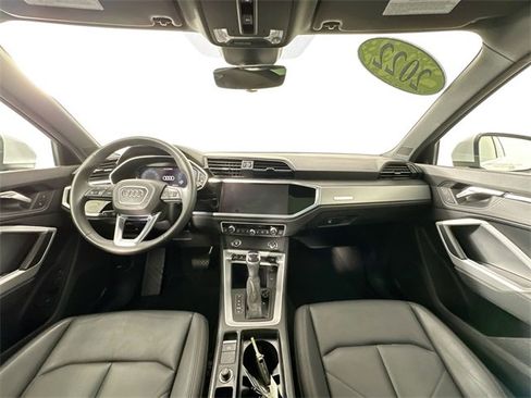 Used 2022 Audi Q3 2.0T Premium image 11