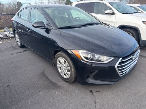 Used 2018 Hyundai Elantra SE w/ Cargo Package image 5