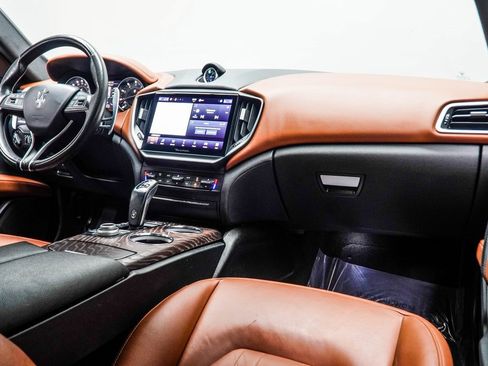 Used 2022 Maserati Ghibli Modena image 19