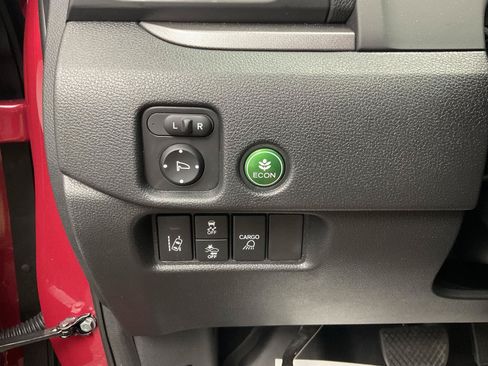 Certified 2025 Honda Ridgeline RTL image 13