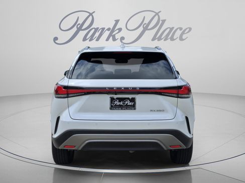Used 2025 Lexus RX 350 Premium w/ Accessory Package (Z1) FWD image 4