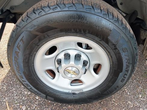 Used 2022 Chevrolet Express 3500 LS image 34