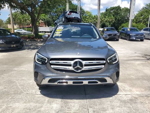 Used 2022 Mercedes-Benz GLC 300 4MATIC image 2