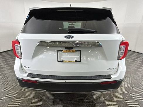 Used 2022 Ford Explorer XLT AWD/4WD image 4
