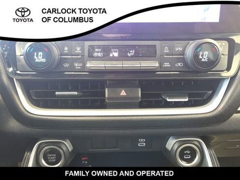 Used 2024 Toyota Grand Highlander AWD image 26