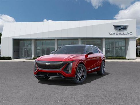 New 2026 Cadillac Lyriq V image 8