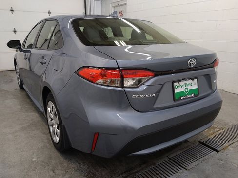 Used 2021 Toyota Corolla LE image 5