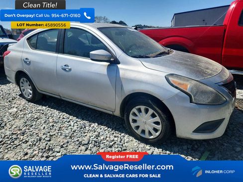 Used 2015 Nissan Versa SV FWD image 5