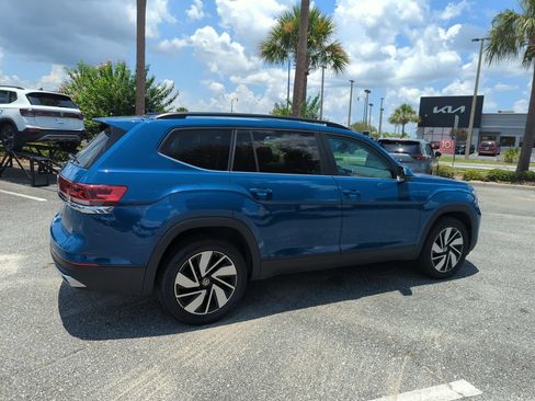 Certified 2026 Volkswagen Atlas SE FWD image 5