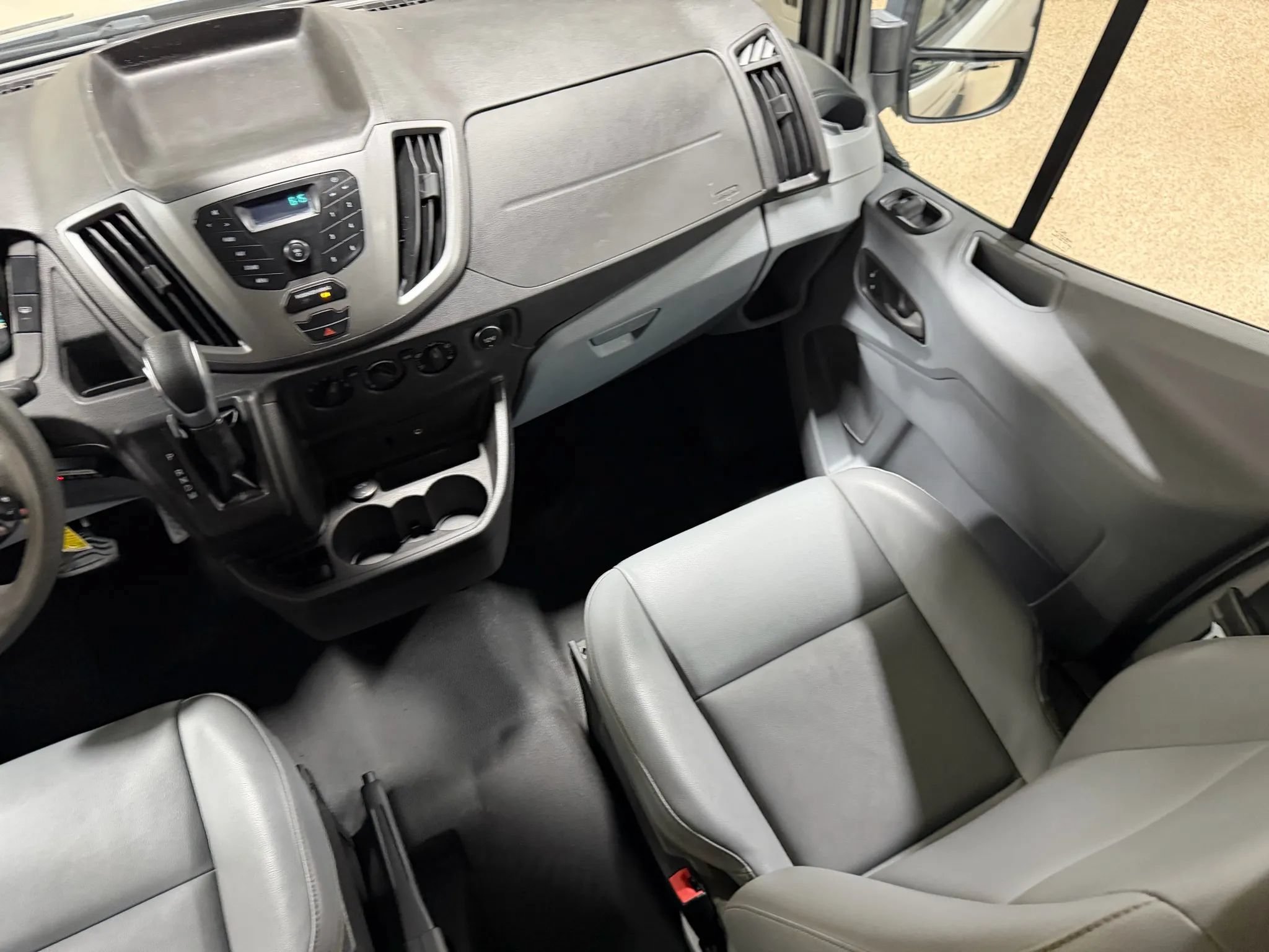 Used 2015 Ford Transit 250 148 Medium Roof RWD image 45