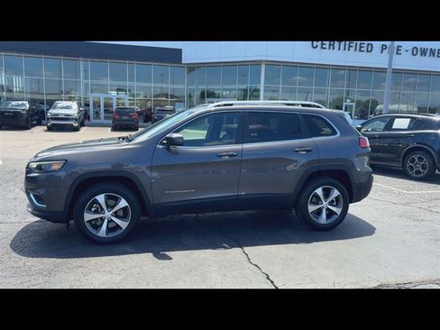 Used 2021 Jeep Cherokee Limited AWD/4WD image 5