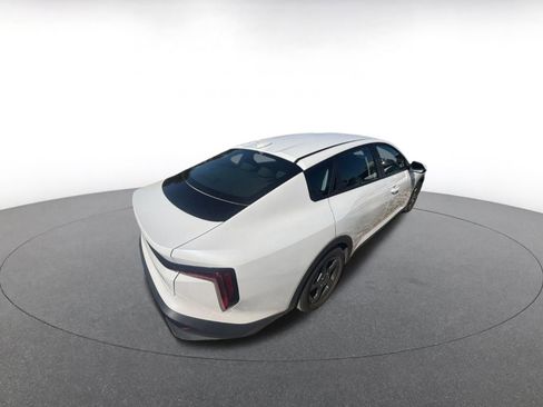 Used 2025 Kia K4 LXS image 8