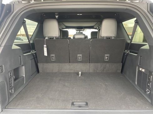 New 2025 Ford Expedition Max Platinum w/ Stealth Performance Package image 25