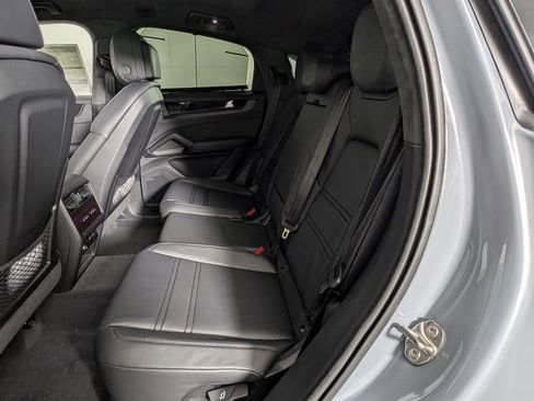 New 2026 Porsche Cayenne GTS image 24