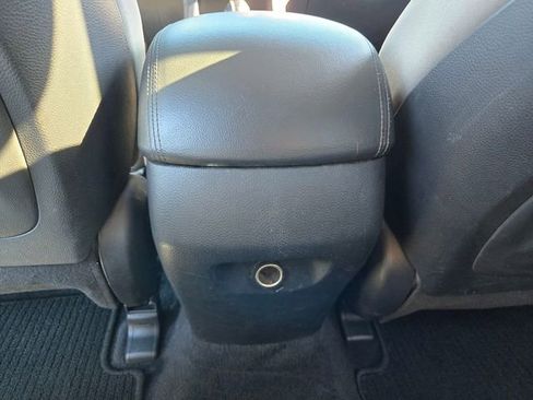 Used 2019 Hyundai Santa Fe XL SE image 14