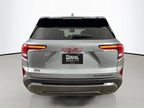 Used 2026 GMC Terrain Elevation AWD/4WD image 12