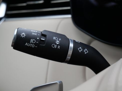 Certified 2023 Land Rover Range Rover SE AWD/4WD image 27